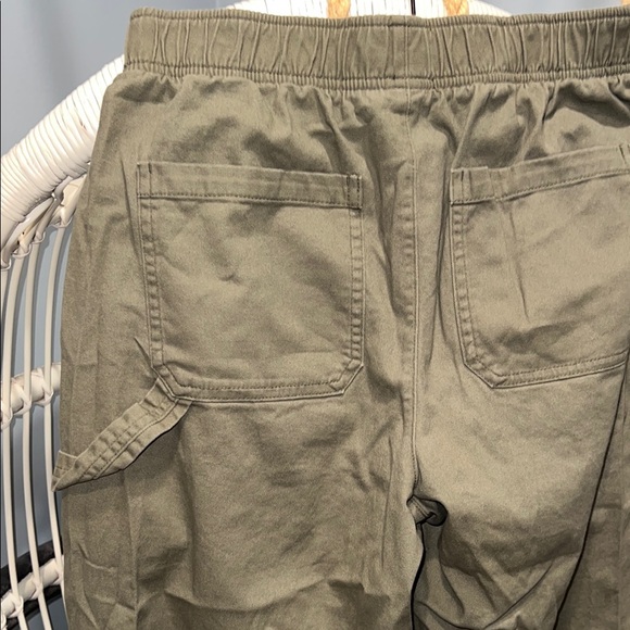 Women’s Olive Cargo Pants - Picture 5 of 5